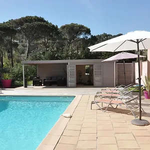 Hotel De La Vierge Noire, Sainte-Maxime